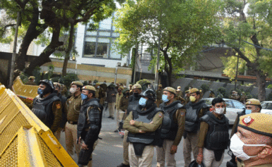 किसान आंदोलन : दिल्ली की सीमाओं पर सुरक्षा बंदोबस्त बढ़ाए गए